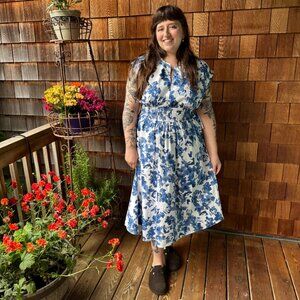 NWT Calvin Klein White/Blue Floral Print Fit & Flare Cotton Dress in Women's 16